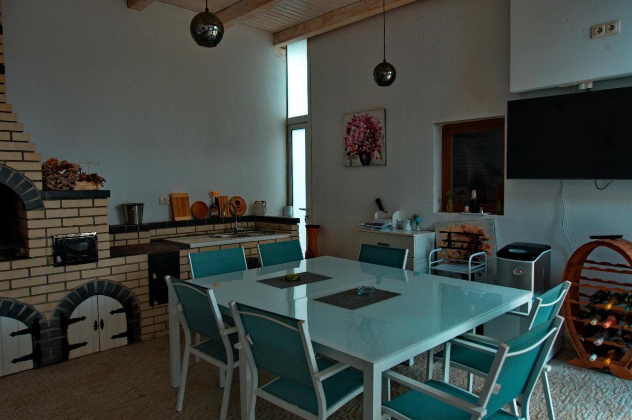 Ocna Şugatag Casa Adeヴィラ エクステリア 写真